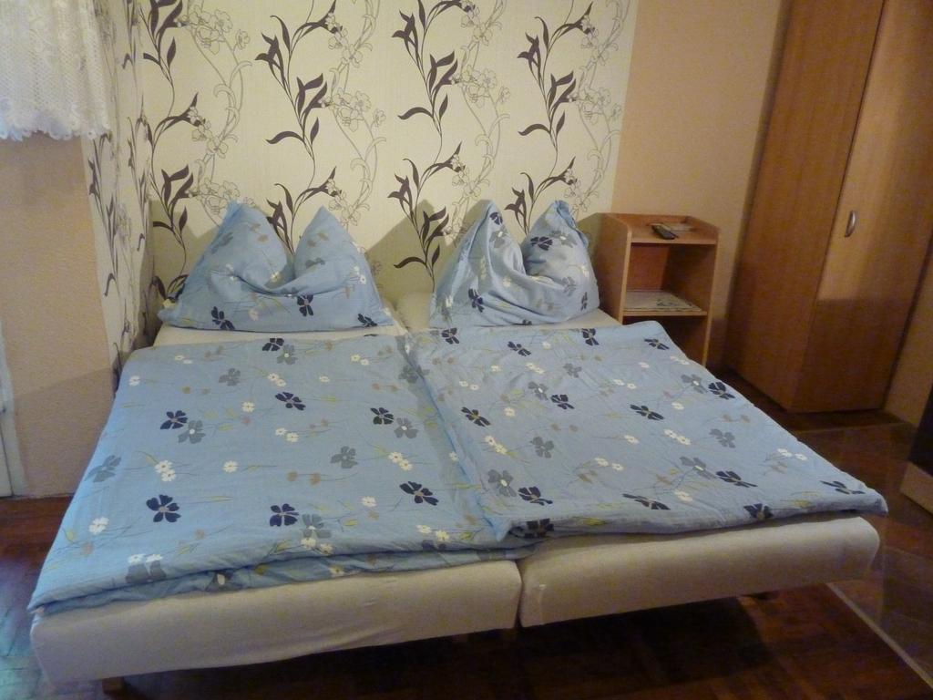 Vadasztanya Apartmanhazak Siófok Zimmer foto