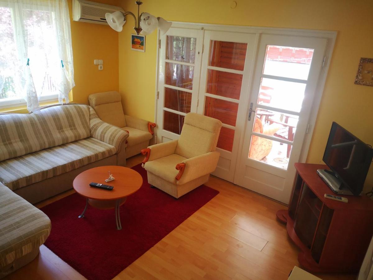 Vadasztanya Apartmanhazak Siófok Exterior foto